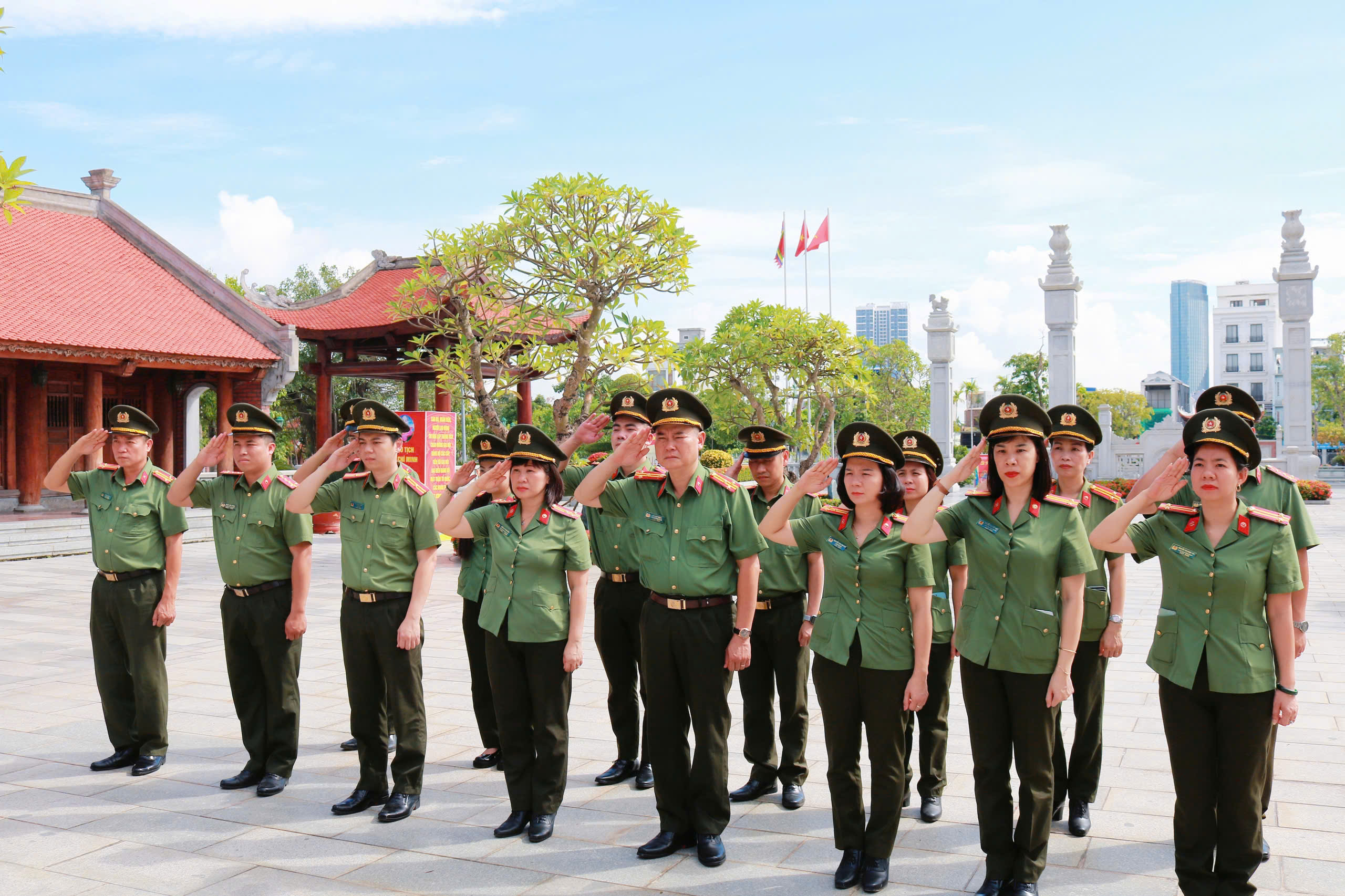 Hoạt động tri ân nhân kỷ niệm 78 năm Ngày Thương binh Liệt sĩ (27/7/1947 - 27/7/2025)